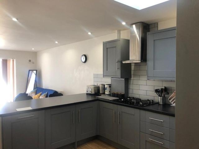 Short Term Lets From £15 Per Person Per Night Apartman Bristol Kültér fotó