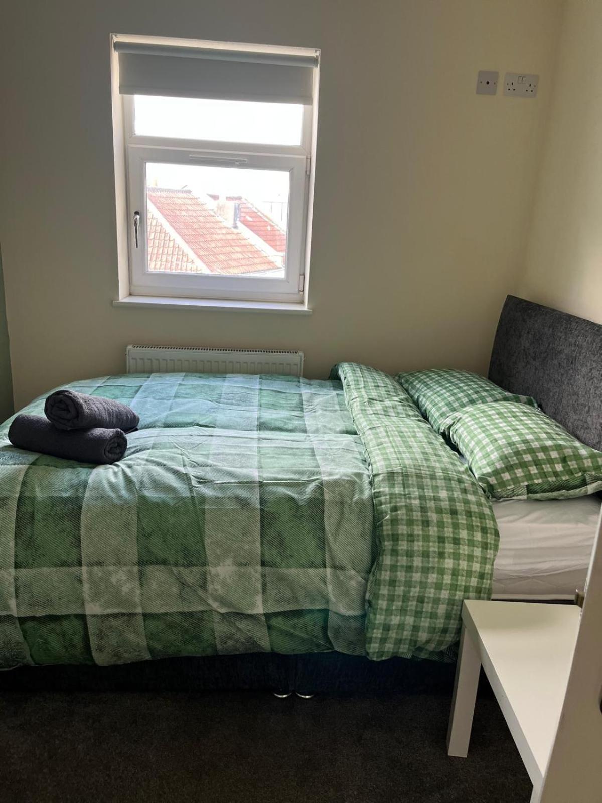 Short Term Lets From £15 Per Person Per Night Apartman Bristol Kültér fotó